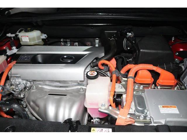 �G���W�����[���̓N���[�j���O�����{���Ă���܂��B