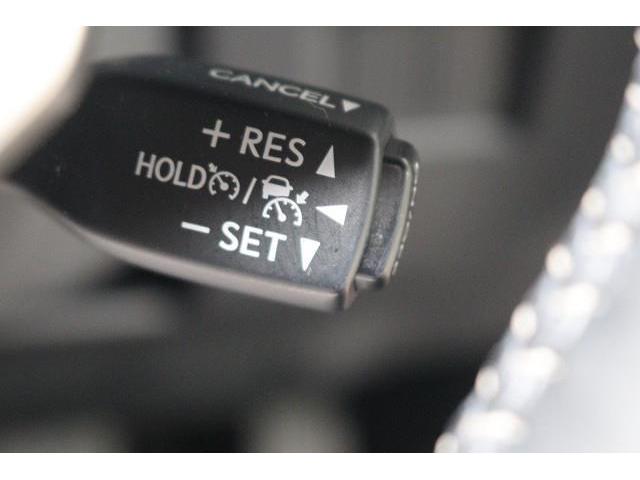 �w�N���[�Y�R���g���[���x�𑕔��I�@�@�A�N�Z���𓥂܂��ɐݒ肵�����x�ő��s���܂��B