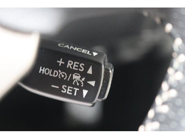 �w�N���[�Y�R���g���[���x�𑕔��I�@�@�A�N�Z���𓥂܂��ɐݒ肵�����x�ő��s���܂��B