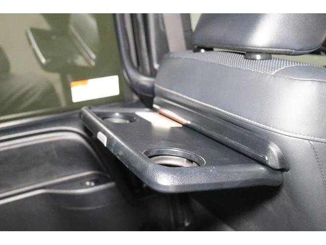 ��ȗp�̃e�[�u���ł��B�h���C�u�ł̂��o�������A�����K�ɂ��y���݂��������܂��I