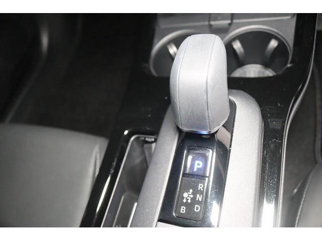 プリウス Ｚ　フルセグ　ミュージックプレイヤー接続可　バックカメラ　衝突被害軽減システム　ＥＴＣ　ドラレコ　ＬＥＤヘッドランプ　記録簿（25枚目）