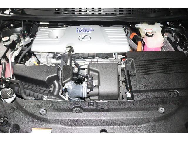 �G���W�����[���̓N���[�j���O�����{���Ă���܂��B