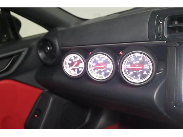 ����ȑ��ɔz�����Ă���ǉ����[�^�[�ނł��B