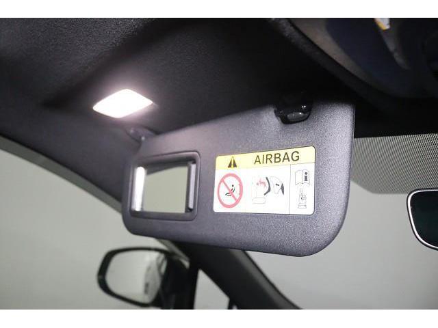 �T���o�C�U�[�́Aῂ������������Ղ�ق��ɂ��A���̃~���[�Őg�����Ȃ݂𐮂��邱�Ƃ��ł��܂��B