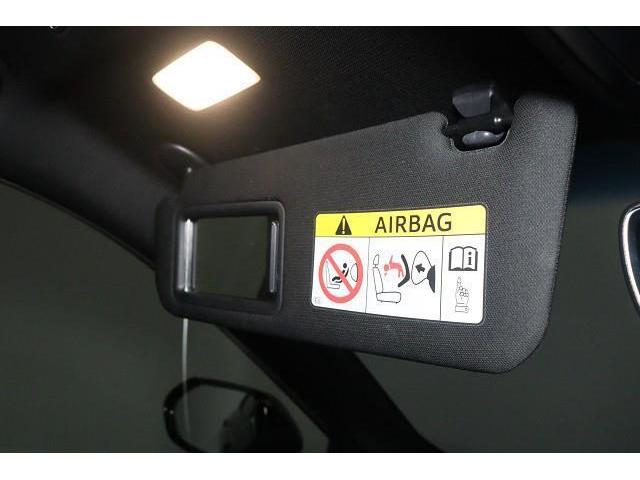 �T���o�C�U�[�́Aῂ������������Ղ�ق��ɂ��A���̃~���[�Őg�����Ȃ݂𐮂��邱�Ƃ��ł��܂��B