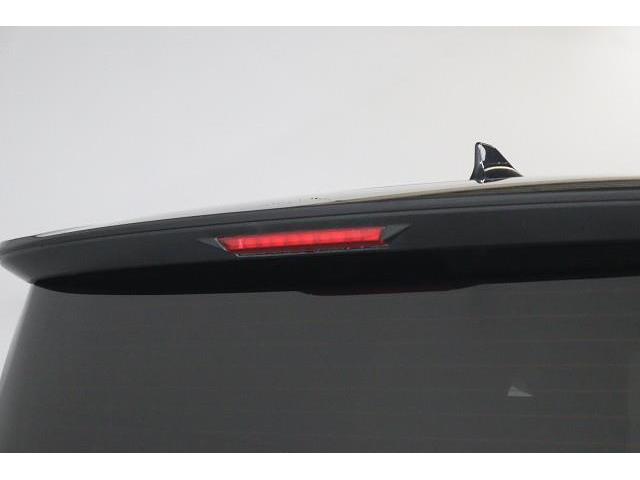 �ڐ��̍����ɋ߂��X�g�b�v�����v���A�㑱�ԂɃu���[�L�𓥂񂾂��Ƃ�m�点��̂ň��S�����t�o���܂��B