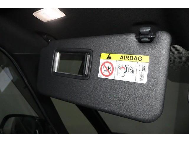 �T���o�C�U�[�́Aῂ������������Ղ�ق��ɂ��A���̃~���[�Őg�����Ȃ݂𐮂��邱�Ƃ��ł��܂��B