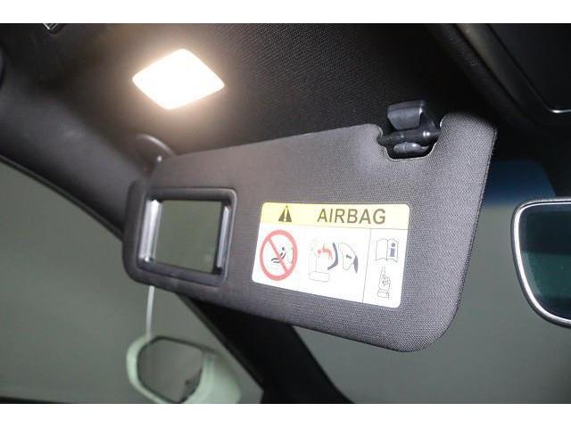 �T���o�C�U�[�́Aῂ������������Ղ�ق��ɂ��A���̃~���[�Őg�����Ȃ݂𐮂��邱�Ƃ��ł��܂��B