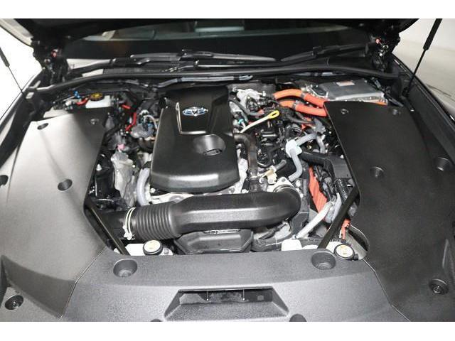 �G���W�����[���̓N���[�j���O�����{���Ă���܂��B