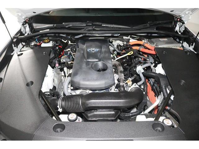 �G���W�����[���̓N���[�j���O�����{���Ă���܂��B