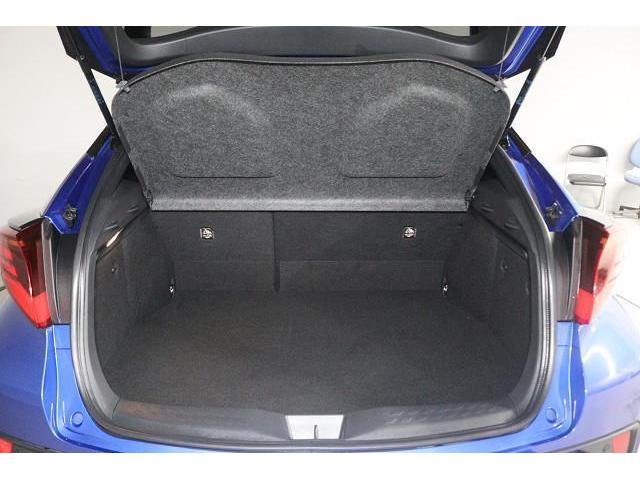 Ｃ－ＨＲ Ｇ　ミュージックプレイヤー接続可　バックカメラ　衝突被害軽減システム　ＥＴＣ　ＬＥＤヘッドランプ　ワンオーナー　記録簿（10枚目）