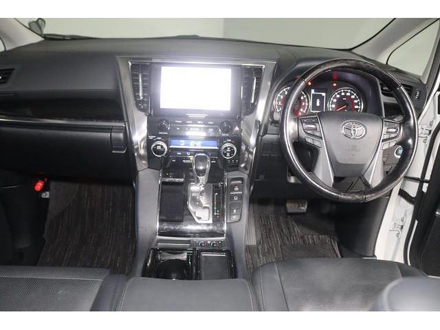 �X�^�C���b�V���ȃf�U�C���̃C���p�l���B�@���F�����ǂ����삪���₷�����C�A�E�g�ł��B