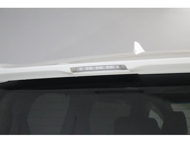 �ڐ��̍����ɋ߂��X�g�b�v�����v���A�㑱�ԂɃu���[�L�𓥂񂾂��Ƃ�m�点��̂ň��S�����t�o���܂��B