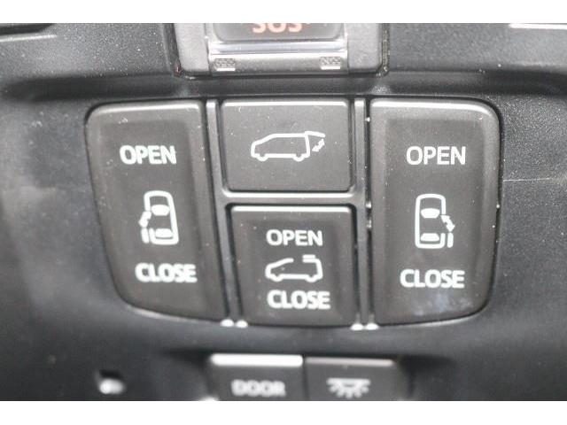 �w�d���X���C�h�h�A�x�́A�⓹�⋷�����Ȃǂł��ȒP�ɊJ�ł��ĕ֗��I�@�^�]�Ȃ�����X�C�b�`�ŊJ���삪���񂽂�ɏo����̂ň��S�ł��B