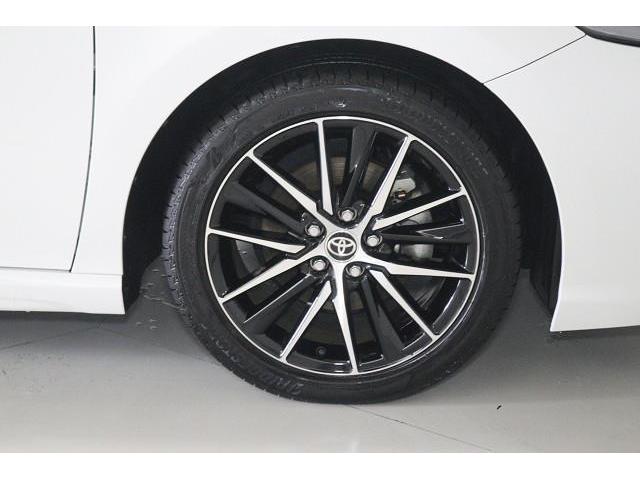 �X�^�C���b�V���ȃf�U�C���̃z�C�[���𑕒��I