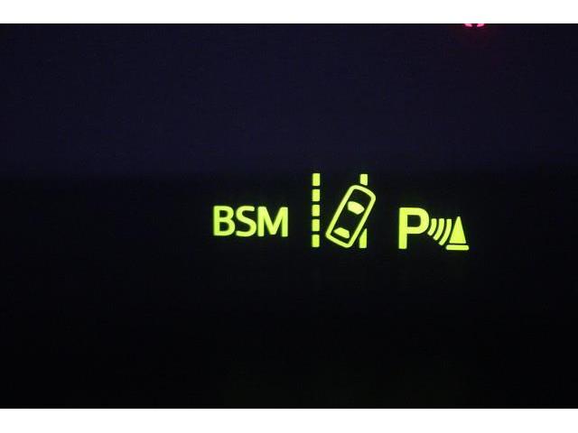 プリウス Ａツーリングセレクション　フルセグ　メモリーナビ　ＤＶＤ再生　バックカメラ　衝突被害軽減システム　ＥＴＣ　ＬＥＤヘッドランプ　ワンオーナー　記録簿（18枚目）