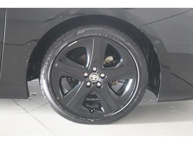 プリウス Ａツーリングセレクション　フルセグ　メモリーナビ　ＤＶＤ再生　バックカメラ　衝突被害軽減システム　ＥＴＣ　ＬＥＤヘッドランプ　ワンオーナー　記録簿（19枚目）