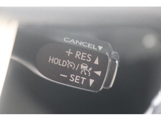 プリウス Ａツーリングセレクション　フルセグ　メモリーナビ　ＤＶＤ再生　バックカメラ　衝突被害軽減システム　ＥＴＣ　ＬＥＤヘッドランプ　ワンオーナー　記録簿（21枚目）