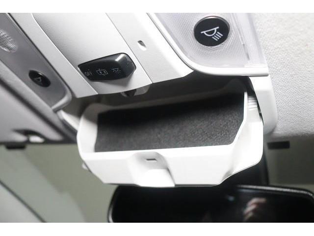 プリウス Ａツーリングセレクション　フルセグ　メモリーナビ　ＤＶＤ再生　バックカメラ　衝突被害軽減システム　ＥＴＣ　ＬＥＤヘッドランプ　ワンオーナー　記録簿（26枚目）