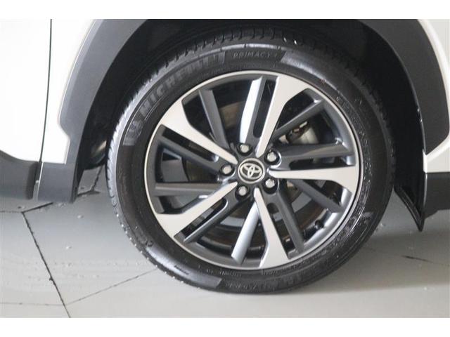 �X�^�C���b�V���ȃf�U�C���̃z�C�[���𑕒��I