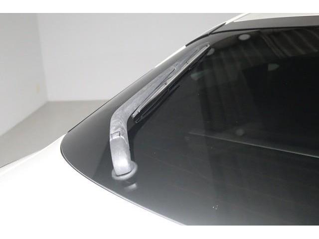 プリウス Ｓセーフティプラス　フルセグ　メモリーナビ　ＤＶＤ再生　ミュージックプレイヤー接続可　バックカメラ　衝突被害軽減システム　ＥＴＣ　ドラレコ　ＬＥＤヘッドランプ　記録簿（12枚目）