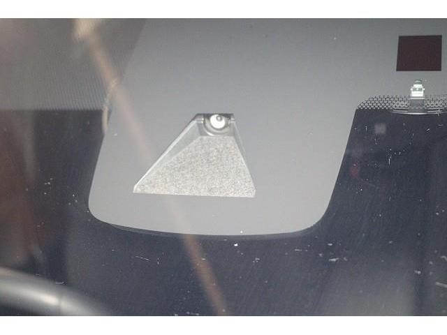 プリウス Ｓセーフティプラス　フルセグ　メモリーナビ　ＤＶＤ再生　ミュージックプレイヤー接続可　バックカメラ　衝突被害軽減システム　ＥＴＣ　ドラレコ　ＬＥＤヘッドランプ　記録簿（17枚目）