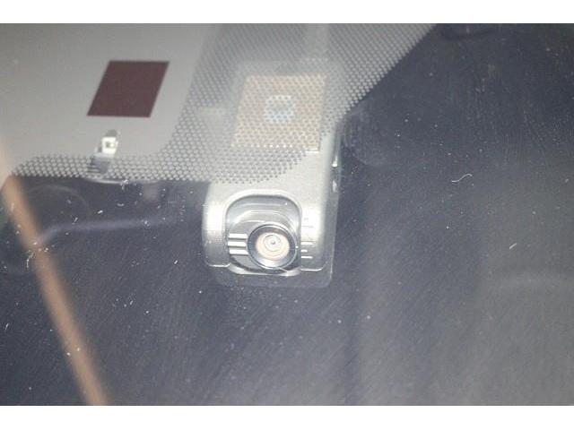 プリウス Ｓセーフティプラス　フルセグ　メモリーナビ　ＤＶＤ再生　ミュージックプレイヤー接続可　バックカメラ　衝突被害軽減システム　ＥＴＣ　ドラレコ　ＬＥＤヘッドランプ　記録簿（18枚目）