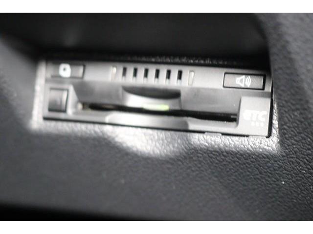 プリウス Ｓセーフティプラス　フルセグ　メモリーナビ　ＤＶＤ再生　ミュージックプレイヤー接続可　バックカメラ　衝突被害軽減システム　ＥＴＣ　ドラレコ　ＬＥＤヘッドランプ　記録簿（21枚目）