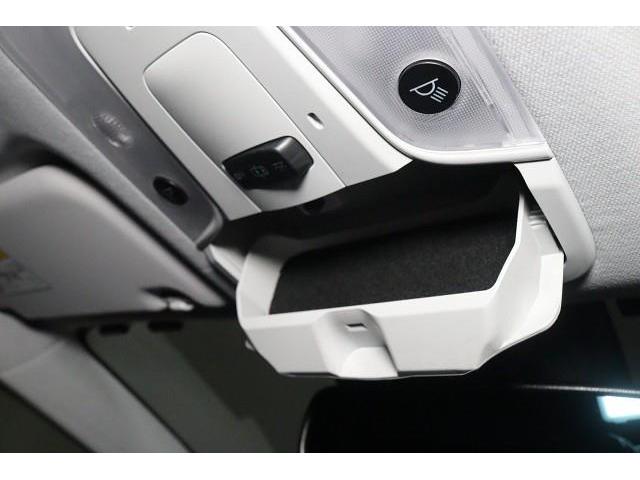 プリウス Ｓセーフティプラス　フルセグ　メモリーナビ　ＤＶＤ再生　ミュージックプレイヤー接続可　バックカメラ　衝突被害軽減システム　ＥＴＣ　ドラレコ　ＬＥＤヘッドランプ　記録簿（27枚目）