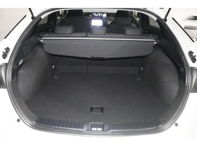 プリウス Ｓセーフティプラス　フルセグ　メモリーナビ　ＤＶＤ再生　バックカメラ　衝突被害軽減システム　ＥＴＣ　ドラレコ　ＬＥＤヘッドランプ　ワンオーナー　記録簿（11枚目）