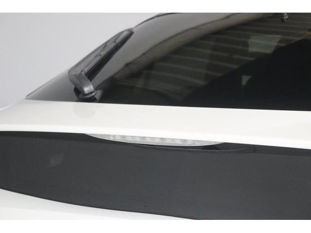 プリウス Ｓセーフティプラス　フルセグ　メモリーナビ　ＤＶＤ再生　バックカメラ　衝突被害軽減システム　ＥＴＣ　ドラレコ　ＬＥＤヘッドランプ　ワンオーナー　記録簿（13枚目）