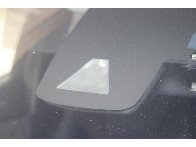 プリウス Ｓセーフティプラス　フルセグ　メモリーナビ　ＤＶＤ再生　バックカメラ　衝突被害軽減システム　ＥＴＣ　ドラレコ　ＬＥＤヘッドランプ　ワンオーナー　記録簿（16枚目）