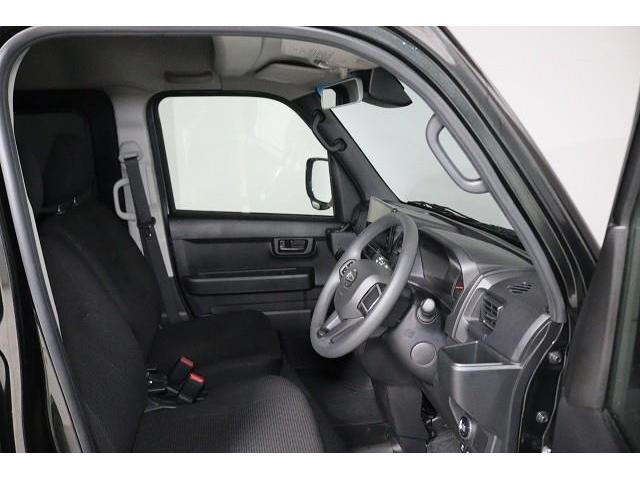 ハイゼットカーゴ クルーズターボ　４ＷＤ　フルセグ　ミュージックプレイヤー接続可　バックカメラ　衝突被害軽減システム　ＥＴＣ　ＬＥＤヘッドランプ　ワンオーナー　記録簿　アイドリングストップ（9枚目）