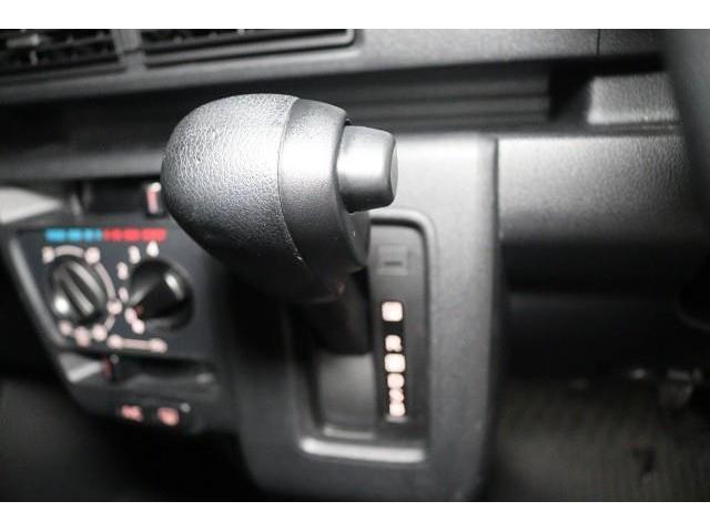 ハイゼットカーゴ クルーズターボ　４ＷＤ　フルセグ　ミュージックプレイヤー接続可　バックカメラ　衝突被害軽減システム　ＥＴＣ　ＬＥＤヘッドランプ　ワンオーナー　記録簿　アイドリングストップ（19枚目）