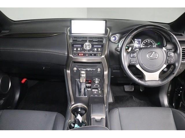 NX NX300h スパイス&シック サンルーフ フルセグ メモリーナビ DVD再生 ミュージックプレイヤー接続可 バックカメラ 衝突被害軽減システム ETC ドラレコ LEDヘッドランプ ワンオーナー 記録簿(2枚目)