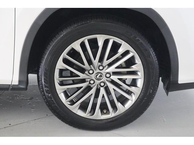 �X�^�C���b�V���ȃf�U�C���̃z�C�[���𑕒��I