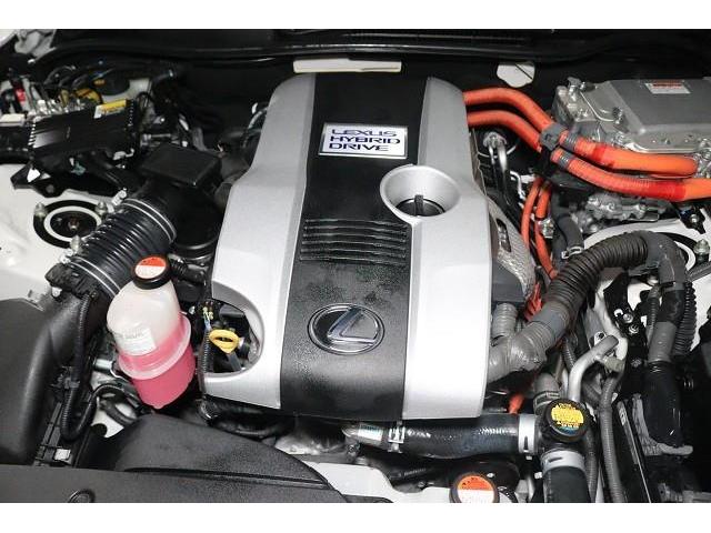 �G���W�����[���̓N���[�j���O�����{���Ă���܂��B