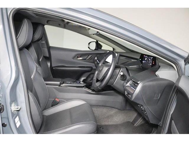 プリウス Ｚ　フルセグ　ミュージックプレイヤー接続可　バックカメラ　衝突被害軽減システム　ＥＴＣ　ドラレコ　ＬＥＤヘッドランプ　記録簿（9枚目）