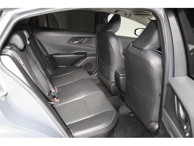 プリウス Ｚ　フルセグ　ミュージックプレイヤー接続可　バックカメラ　衝突被害軽減システム　ＥＴＣ　ドラレコ　ＬＥＤヘッドランプ　記録簿（12枚目）