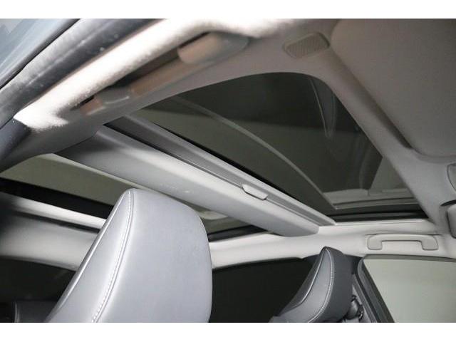 プリウス Ｚ　フルセグ　ミュージックプレイヤー接続可　バックカメラ　衝突被害軽減システム　ＥＴＣ　ドラレコ　ＬＥＤヘッドランプ　記録簿（13枚目）