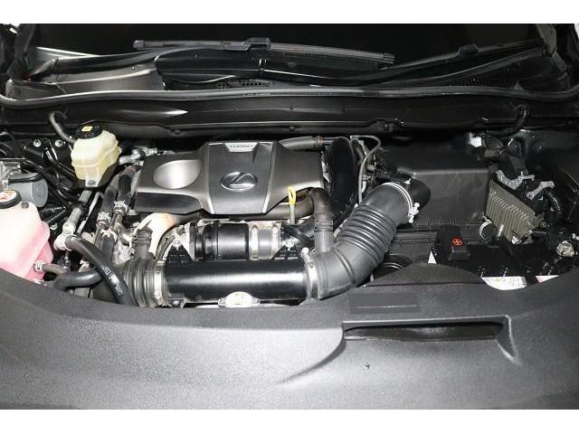 �G���W�����[���̓N���[�j���O�����{���Ă���܂��B