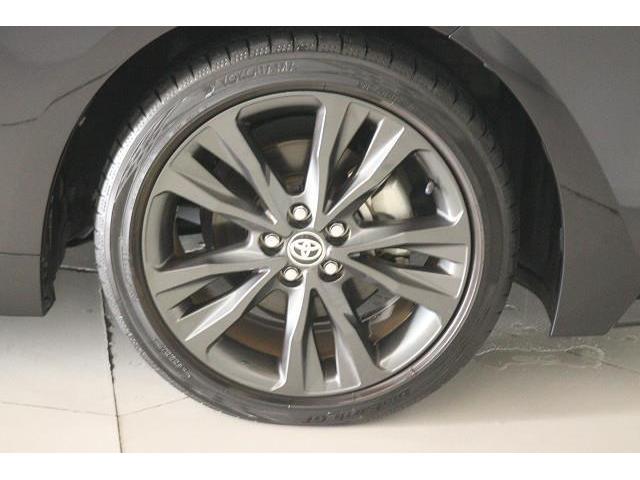 �X�^�C���b�V���ȃf�U�C���̃z�C�[���𑕒��I