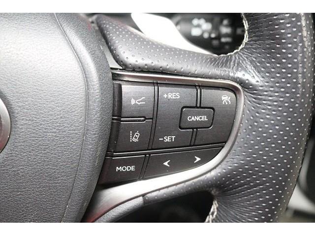 �w�N���[�Y�R���g���[���x�𑕔��I�@�@�A�N�Z���𓥂܂��ɐݒ肵�����x�ő��s���܂��B