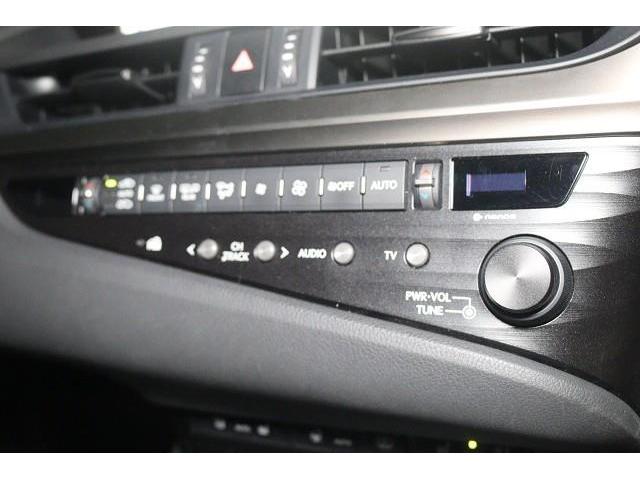 �g���₷�����C�A�E�g�̃G�A�R���X�C�b�`�ł��B��������₷���A�ԓ��̉��x�����K�ɂ��܂��B