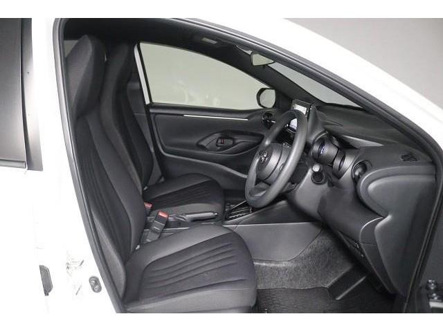 ヤリス Ｇ　ミュージックプレイヤー接続可　バックカメラ　衝突被害軽減システム　ＥＴＣ　ＬＥＤヘッドランプ　ワンオーナー　記録簿（8枚目）