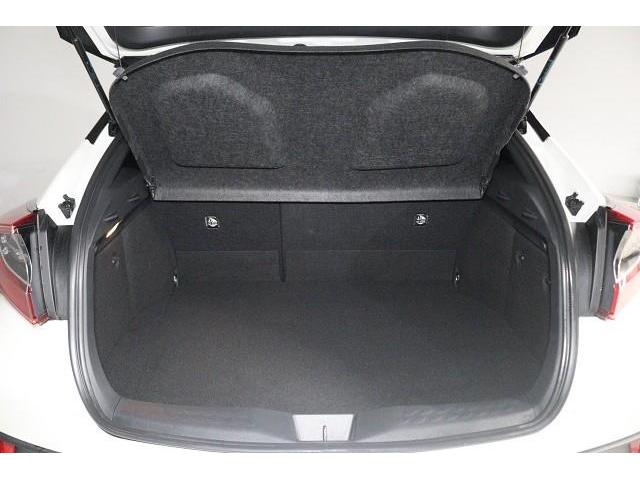 Ｃ－ＨＲ Ｇ　フルセグ　メモリーナビ　ＤＶＤ再生　ミュージックプレイヤー接続可　バックカメラ　衝突被害軽減システム　ＥＴＣ　ＬＥＤヘッドランプ　ワンオーナー　記録簿（12枚目）