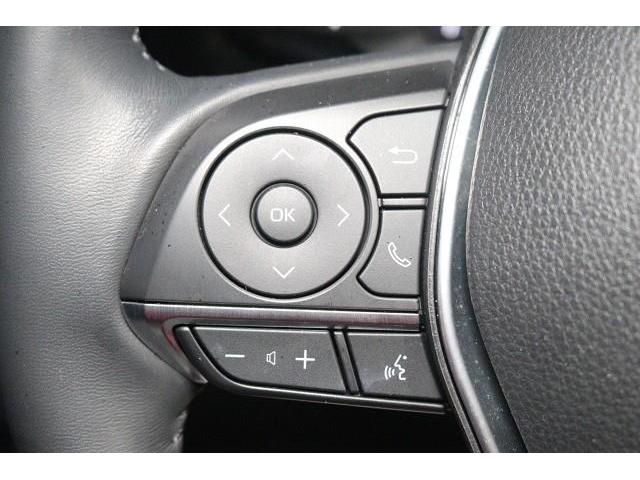 �X�e�A�����O�X�C�b�`�𑕔��B�@�I�[�f�B�I�Ȃǂ̑��삪�茳�ŏo����̂ň��S�ŕ֗��ł��B