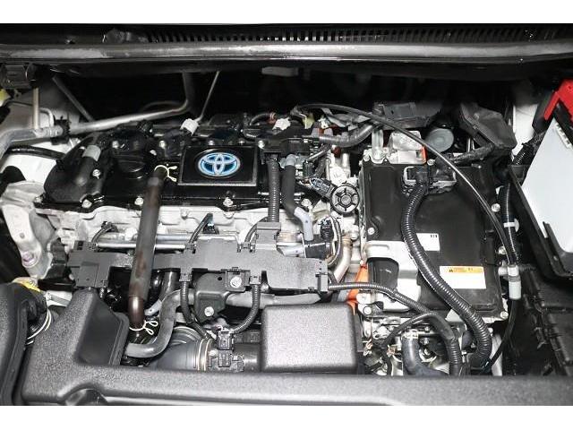 ヴォクシー ハイブリッドＳ－Ｚ　フルセグ　メモリーナビ　ＤＶＤ再生　ミュージックプレイヤー接続可　後席モニター　バックカメラ　衝突被害軽減システム　ＥＴＣ　両側電動スライド　ＬＥＤヘッドランプ　乗車定員７人　３列シート　ワンオーナー（4枚目）