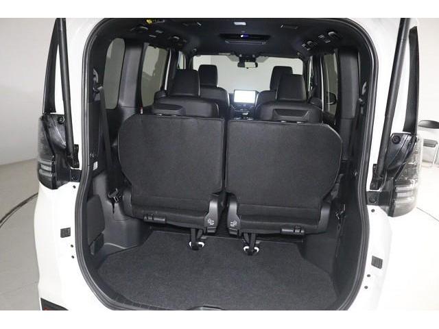 ヴォクシー ハイブリッドＳ－Ｚ　フルセグ　メモリーナビ　ＤＶＤ再生　ミュージックプレイヤー接続可　後席モニター　バックカメラ　衝突被害軽減システム　ＥＴＣ　両側電動スライド　ＬＥＤヘッドランプ　乗車定員７人　３列シート　ワンオーナー（18枚目）