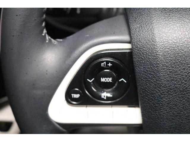 プリウス Aプレミアム ツーリングセレクション 革シート フルセグ メモリーナビ DVD再生 ミュージックプレイヤー接続可 バックカメラ 衝突被害軽減システム ETC ドラレコ LEDヘッドランプ 記録簿(24枚目)